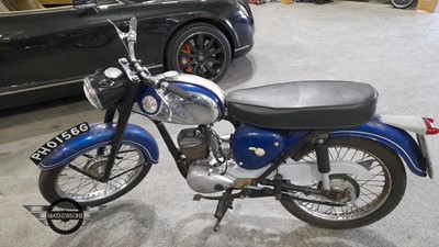 Lot 279 - 1968 BSA B175CC