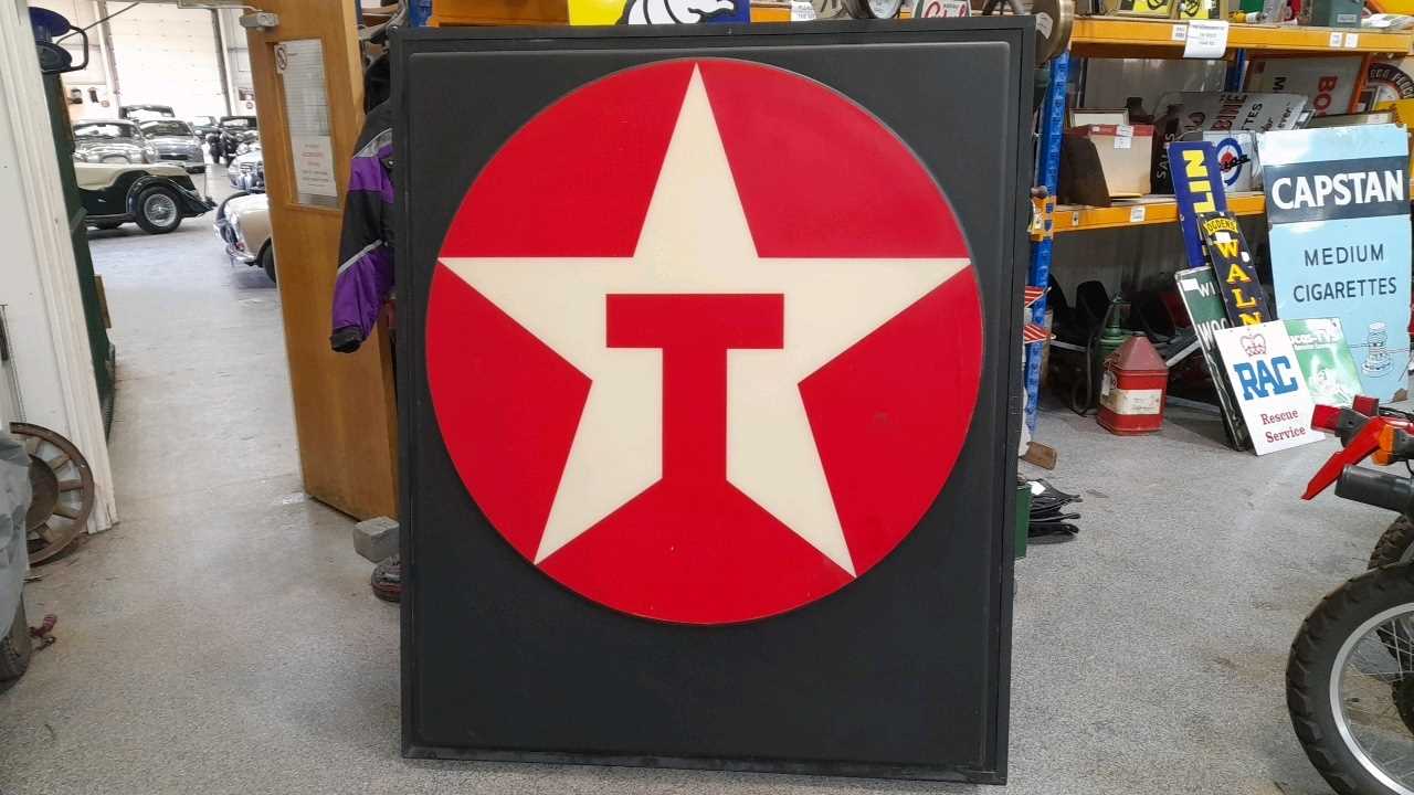 Lot 135 - TEXACO PLASTIC SERVICE STATION SIGN 60" X 72"