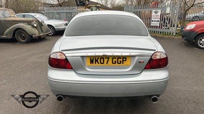 Lot 49 - 2007 JAGUAR S-TYPE R AUTO