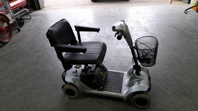 Lot 359 - MOBILITY SCOOTER