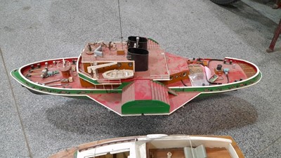 Lot 411 - 4X WOODEN RADIO CONTROLLED BOATS  ( NO RADIO GEAR WITH THESE BOATS )