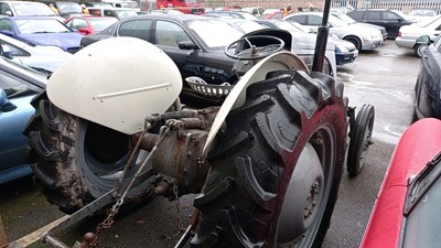 Lot 585 - 1990 MASSEY FERGUSON T20