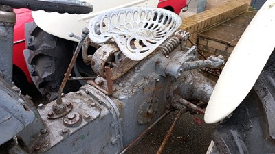 Lot 585 - 1990 MASSEY FERGUSON T20