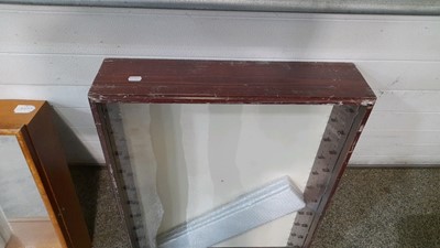 Lot 607 - 2X WOODEN DISPLAY CABINETS INC  GLASS SHELVES 32"X 22" & 25" x 17"