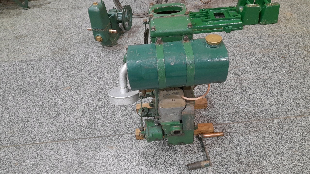 1/10 Scale Stationary Engine Lister D Model with Barrow 12K 3D Printed in Resin
