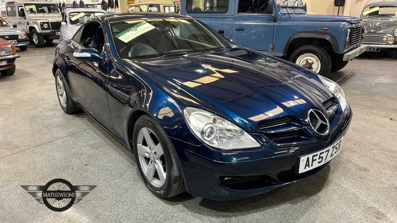 Lot 240 - 2007 MERCEDES SLK280 AUTO