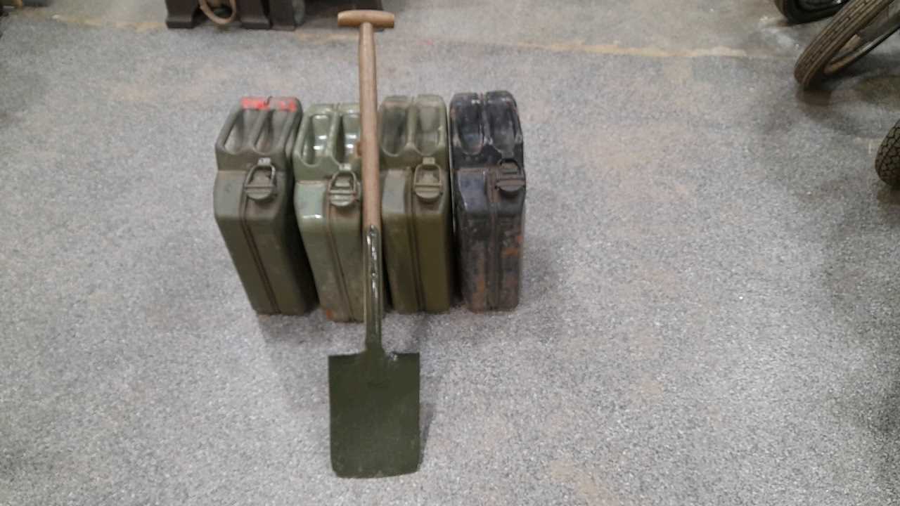 Lot 644 - 1944 MILITARY SPADE & 4 JERRY CANS