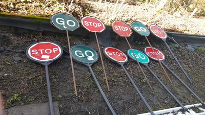 Lot 69 - 10 X STOP & GO SIGNS