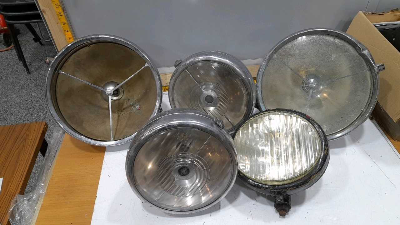 Lot 117 - 5 ASSORTED HEADLAMPS