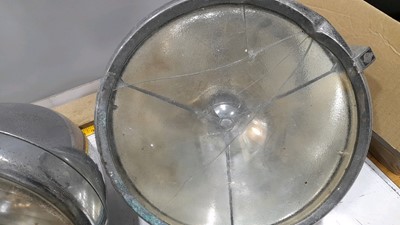 Lot 117 - 5 ASSORTED HEADLAMPS