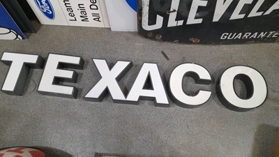 Lot 272 - TEXACO LETTERS T-E-XA-C-O  19" TALL