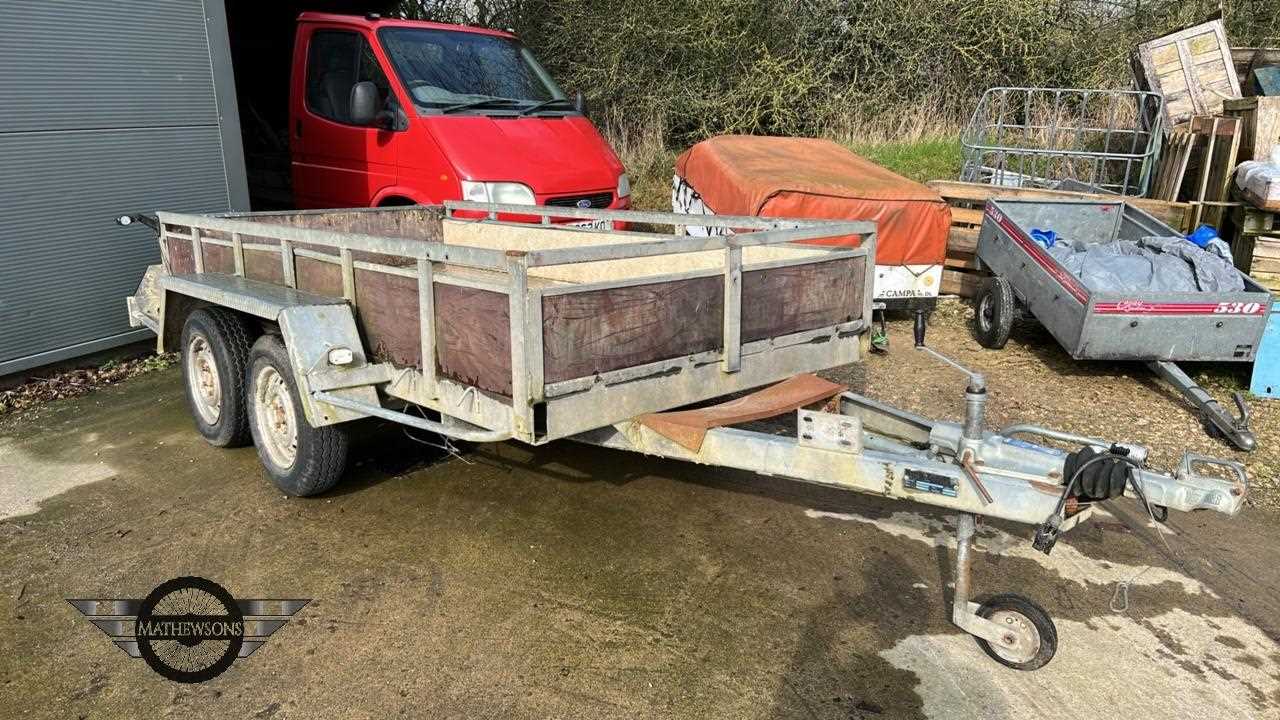 Lot 490 - TWIN AXLE TRAILER