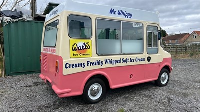 Lot 366 - 1974 BEDFORD CF ICE CREAM VAN