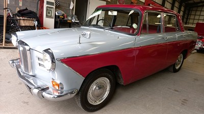 Lot 136 - 1971 WOLSELEY 16/60