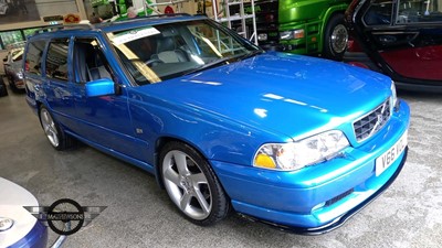 Lot 263 - 2000 VOLVO V70 R AWD AUTO