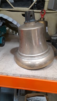 Lot 107 - 1940 LONDON FIRE ENGINE BELL , HEIGHT 11" 10" DIA