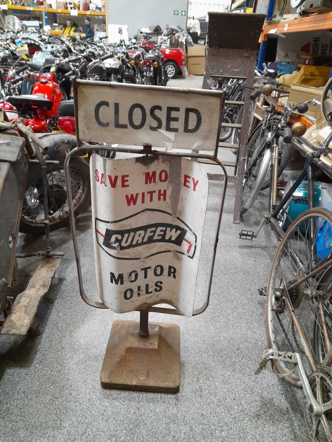 Lot 182 - GARAGE FORECOURT OPEN & CLOSED REVOLVING SIGN
