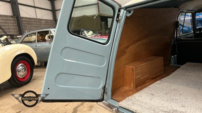 Lot 359 - 1975 MORRIS MINI 850 VAN