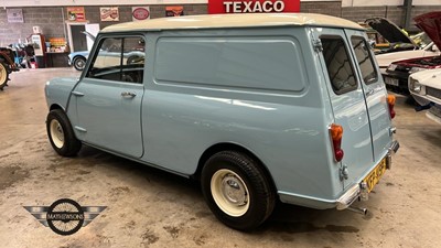 Lot 359 - 1975 MORRIS MINI 850 VAN