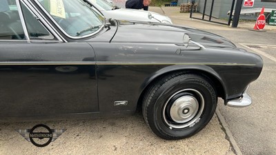 Lot 435 - 1973 JAGUAR 4.2 XJ6 AUTO