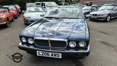 Lot 487 - 1994 JAGUAR XJ6 GOLD AUTO