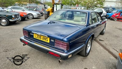 Lot 487 - 1994 JAGUAR XJ6 GOLD AUTO