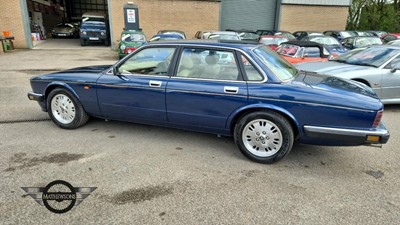 Lot 487 - 1994 JAGUAR XJ6 GOLD AUTO