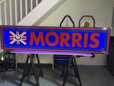 Lot 116 - LARGE ILLUMINATED MORRIS MOTORS SIGN