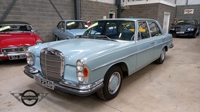 Lot 459 - 1970 MERCEDES 280S