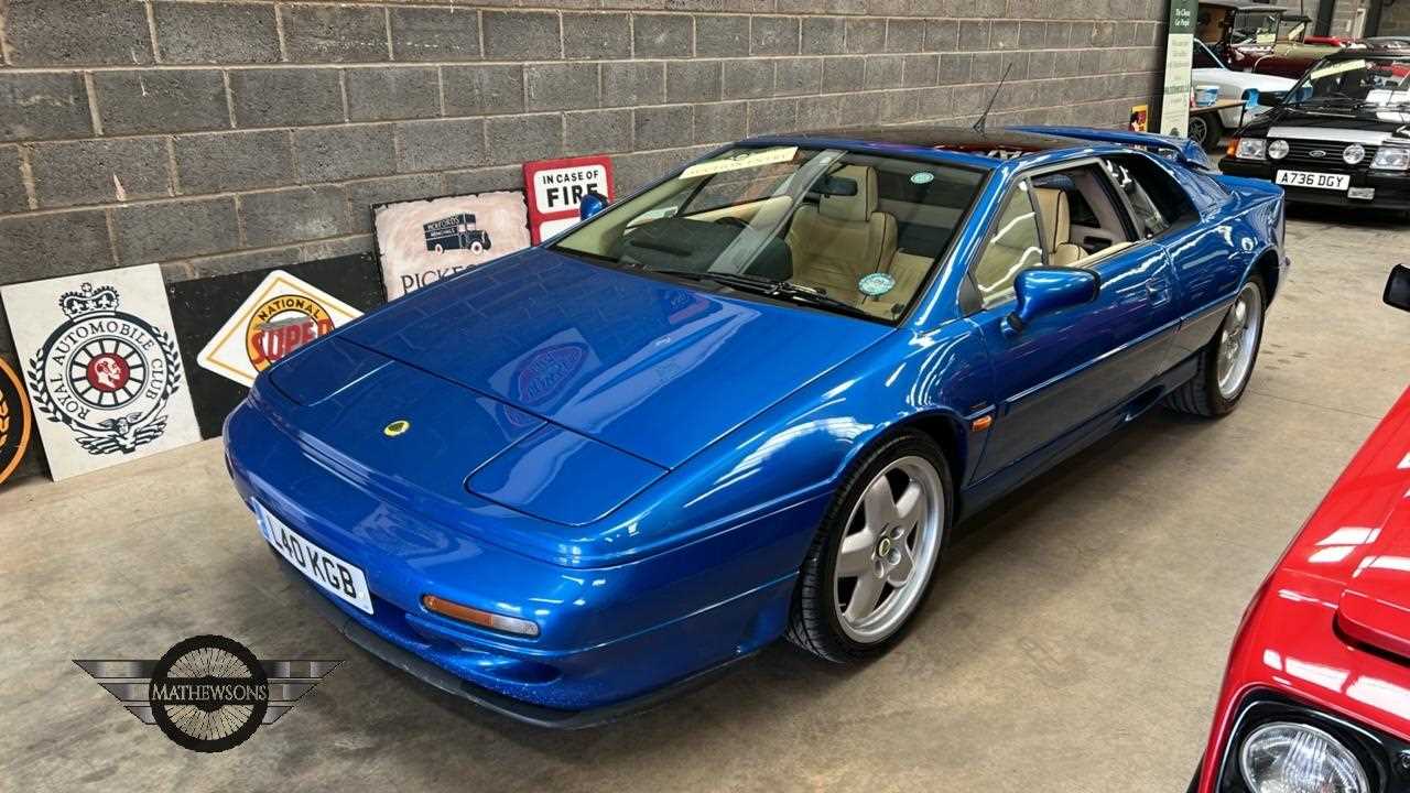 Lot 613 - 1994 LOTUS ESPRIT TURBO S4