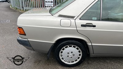 Lot 554 - 1993 MERCEDES 190E AUTO