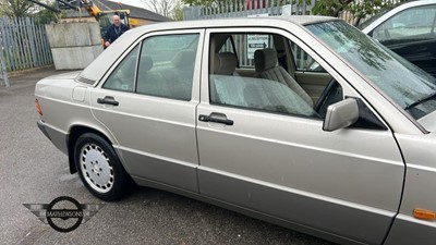 Lot 554 - 1993 MERCEDES 190E AUTO