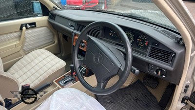 Lot 554 - 1993 MERCEDES 190E AUTO