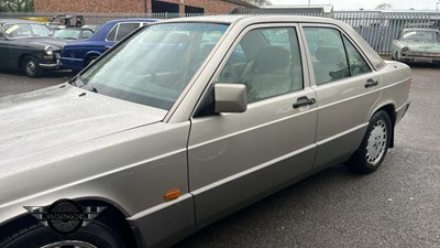 Lot 554 - 1993 MERCEDES 190E AUTO