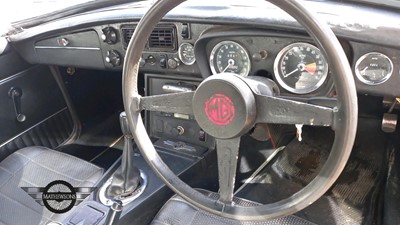 Lot 553 - 1974 MG B