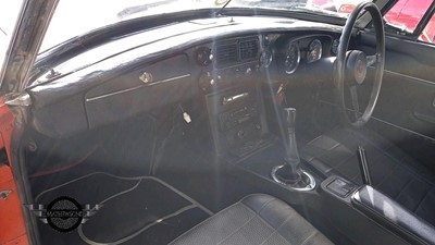 Lot 553 - 1974 MG B