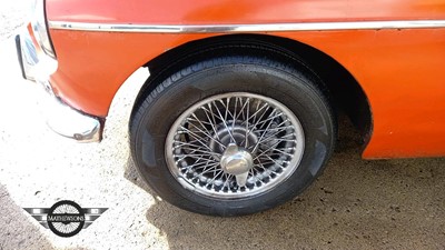 Lot 553 - 1974 MG B