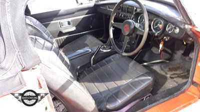 Lot 553 - 1974 MG B