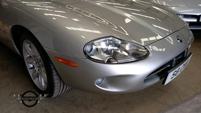 Lot 563 - 1998 JAGUAR XK8 CONVERTIBLE AUTO