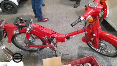 Lot 565 - 1975 HONDA C90