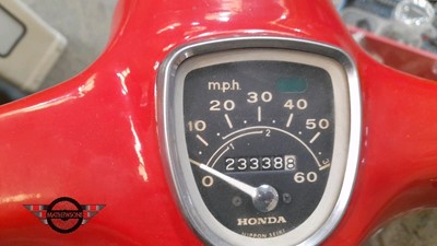 Lot 565 - 1975 HONDA C90