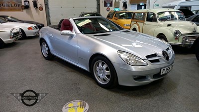 Lot 392 - 2006 MERCEDES SLK 200 KOMPRESSOR