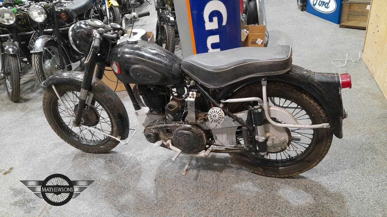 Lot 482 - 1954 BSA B31