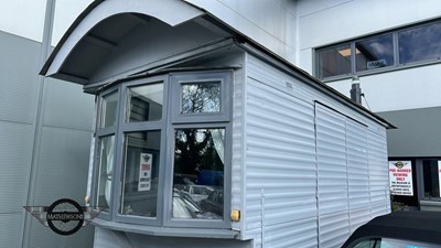 Lot 143 - CABIN / SHEPHERDS HUT