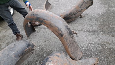 Lot 455 - BENTLEY OR ROLLS ROYCE WINGS