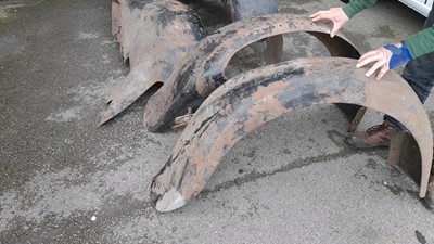 Lot 455 - BENTLEY OR ROLLS ROYCE WINGS