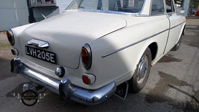 Lot 466 - 1967 VOLVO 123 GT