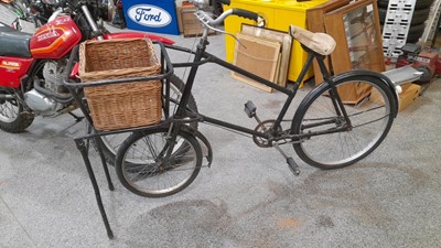 Lot 668 - LOW GRAVITY STEP OVER BUTCHERS BIKE & BASKET