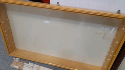 Lot 170 - 2X GLASS DISPLAY CABINETS