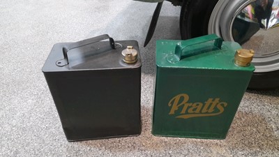 Lot 190 - 1X PRATTS & 1X INDIAN PETROL CANS